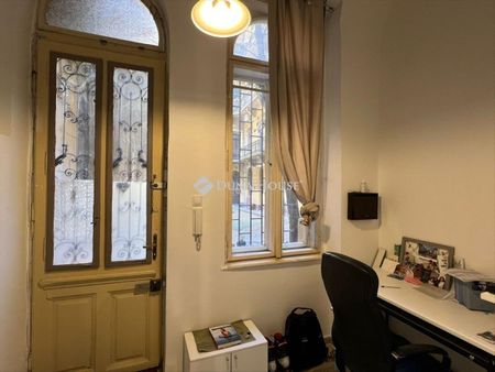 Kiadó újszerű állapotú lakás - Budapest VII. kerület - Photo 3