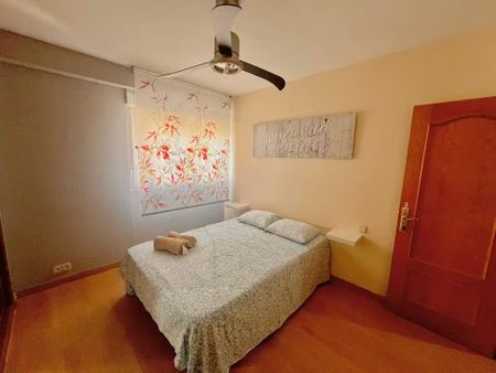 Calle de Castrillo de Aza, Madrid, Community of Madrid 28031 - Photo 3