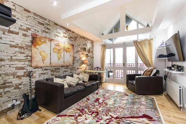 1 bedroom flat to rent - Photo 1