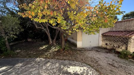 VILLA PLAIN PIED TYPE 4 AVEC JARDIN ET GARAGE PROCHE CENTRE VILLE ET MER, - Photo 5