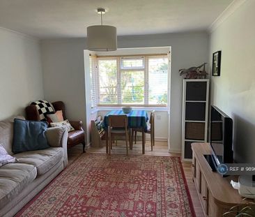2 bedroom flat to rent - Photo 3