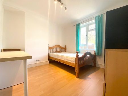 5 bedroom semi-detached house to rent - Photo 5