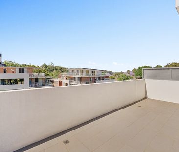 Oversized Balcony, Sleek Floors, Perfect Location – Your Hornsby Ha... - Photo 3
