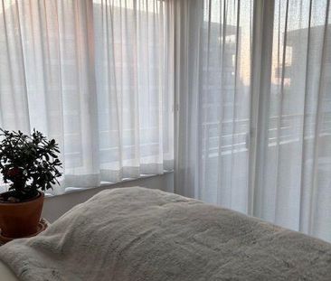 Möblierte Traumwohnung: 2-Zimmer Wohnung mit Loggia und EBK im grün... - Foto 2