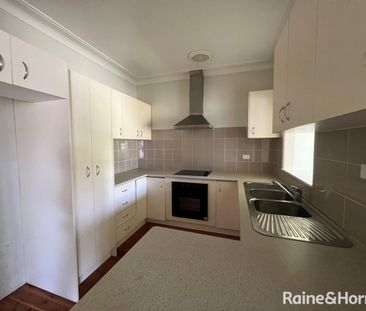 92 Parsonage Road, Castle Hill, NSW 2154 - Photo 5