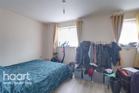 2 bedroom end of terrace house to rent - Photo 2
