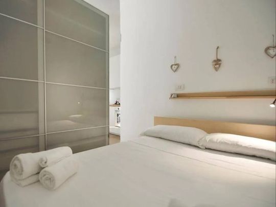 Via Pietro Orseolo, Milan, Lombardy 20144 - Photo 1