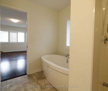 For Lease - 71 WESTFIELD Drive, Whitby, Ontario - Photo 6