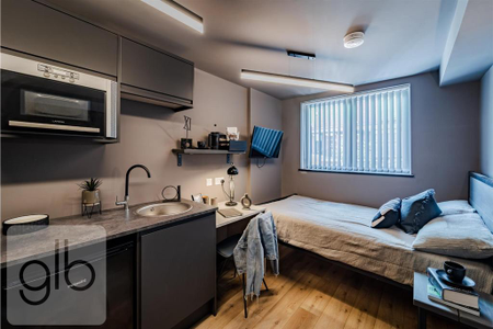 1 bedroom in a house share to rent - Photo 4