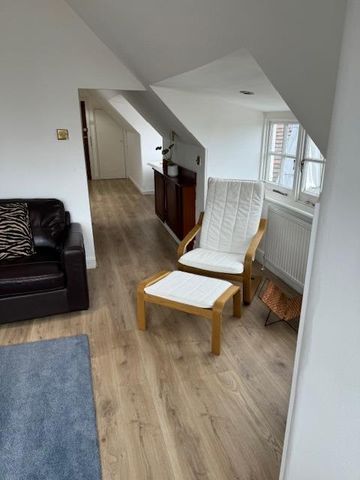 1 Bed Flat, Kidderpore Avenue, NW3 - Photo 2