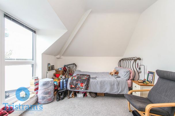 2 bed Apartment for Rent - Photo 1