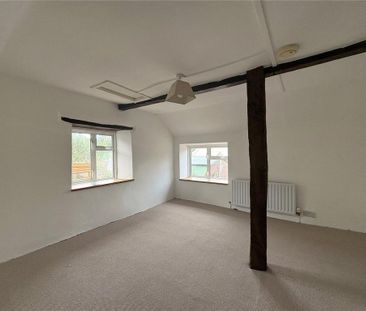 2 bedroom end of terrace house to rent - Photo 4