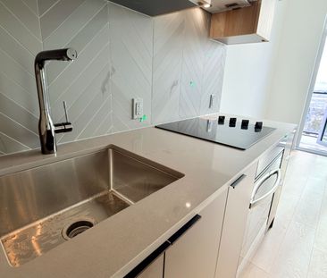 For Lease - 1037 The Queensway N/A Unit# 811, Toronto, Ontario - Photo 6