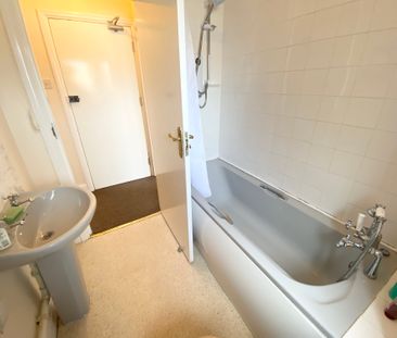 1 bedroom apartment to rent Ash Grove, Worthing, BN11 - Photo 4