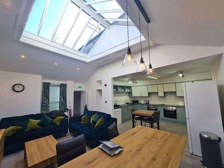 Squirrels Drey, Ulverston, LA12 - Photo 3