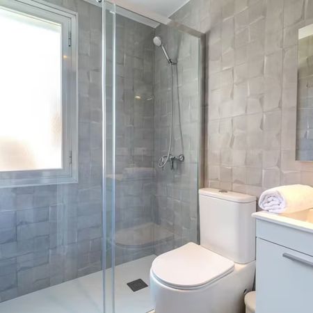 Calle de Castilla, Madrid, Community of Madrid 28039 - Foto 3