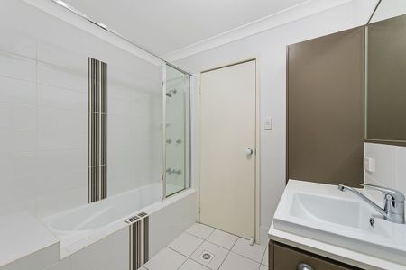 20 Sanflex Street, Darra, QLD 4076 - Photo 3