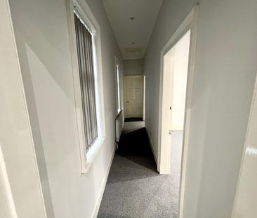 2 bedroom semi-detached house to rent - Photo 6