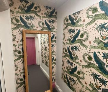 Stunning newly renovated House Share Room 2 - Photo 6