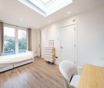 5 bedroom detached house to rent - Photo 6