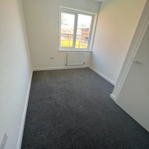 4 bedroom detached house to rent - Photo 1