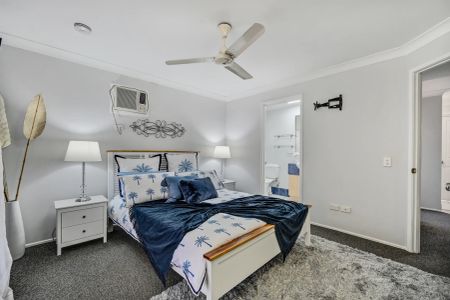 24 Dickenson Place, Kirwan QLD 4817 - House For Rent - $700 | Domain - Photo 2