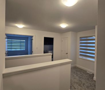 For Lease - 17 Barnyard Trail, Barrie, Ontario - Photo 6