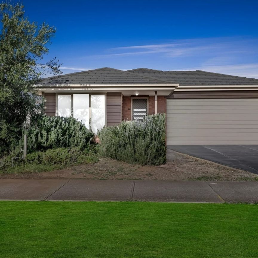 17 Fieldstone Way, Brookfield VIC 3338 - Photo 1