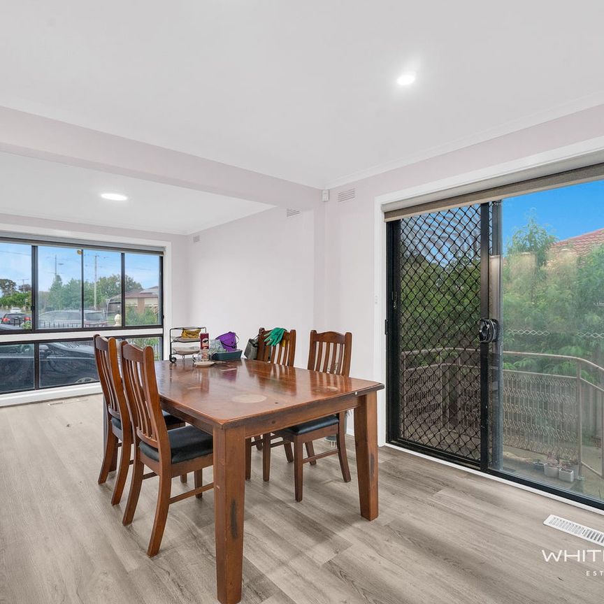 Renovated home by the shops - Photo 1