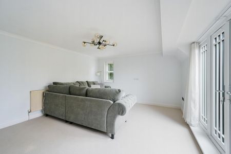 3 bedroom apartment to rent - Photo 5