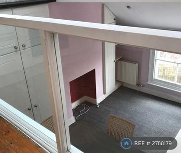1 bedroom flat to rent - Photo 2