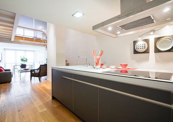 Calle de Valliciergo, Madrid, Community of Madrid 28005