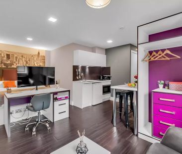 Elegance Apartment - Photo 4