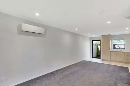 Townhouse Living in Taita - Photo 2