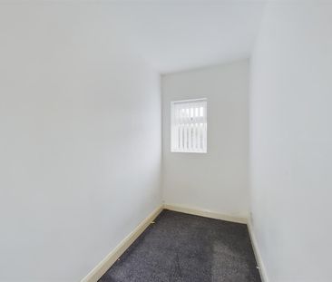 Maybank Road, Birkenhead, 2 bedroom, House - Mid Terrace - Photo 5