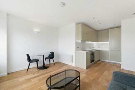 Studio to rent - Photo 3