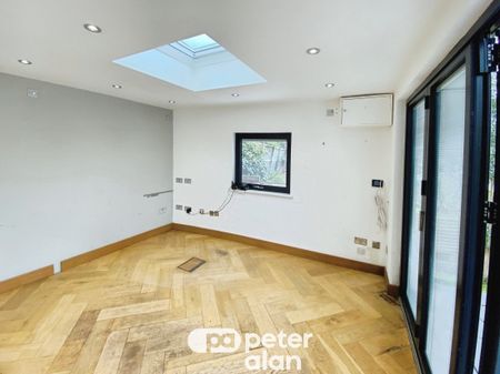 Heol Penrhiw, MOUNTAIN ASH - Photo 2