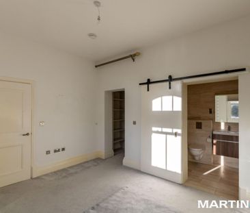 2 bedroom ground floor flat to rent - Photo 3