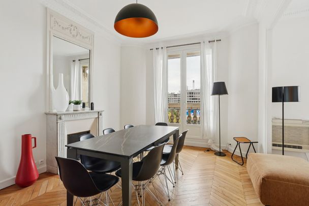 Appartement meublé avec balcons – Avenue de Suffren - Photo 1