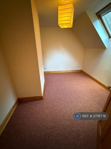 4 bedroom detached house to rent - Photo 5