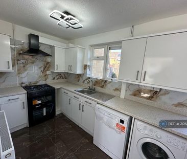 2 bedroom semi-detached house to rent - Photo 4