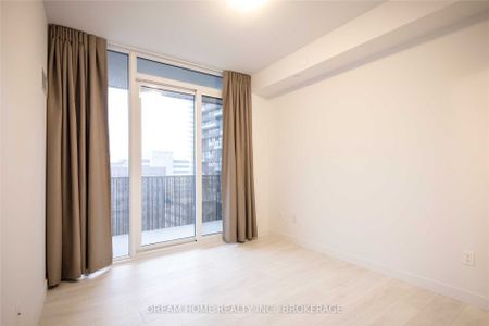 For Lease - 8 Eglinton Avenue Unit# 805, Toronto, Ontario - Photo 3