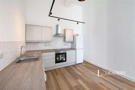 1 bedroom flat to rent - Photo 4