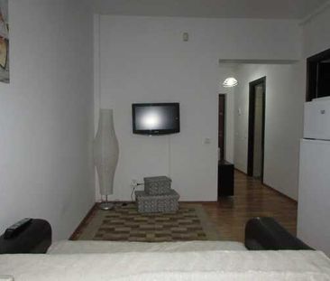 Apartament 2 camere, modern, totul nou, terasa, parcare, zona Oncos - Photo 3