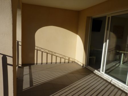 Appartement - Mallemort (13370) - 56 m² - - Photo 3