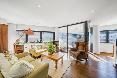 Lambarde Square, London, SE10 - Photo 3