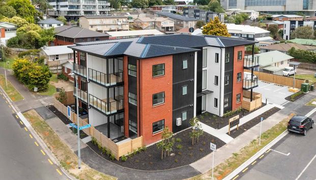 New Self Contained Apartment! - Photo 1