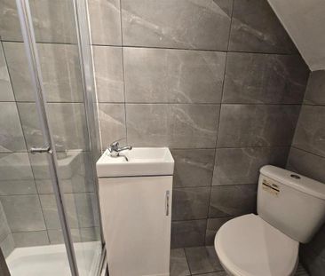 Studio to rent - Photo 6