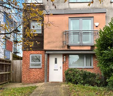 Room in a Shared House, Ashton Old Road, M11 - Photo 4