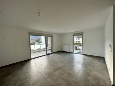 Location Appartement 3 pièces 69m² LE BOURGET DU LAC 73370 - Photo 2